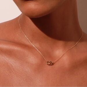 14k solid gold linked circles necklace